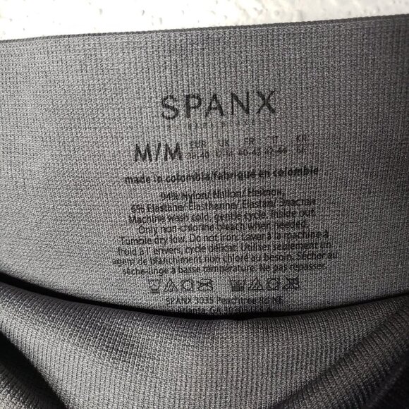 NWT SPANX Sz M Look At Me Now Seamless Gray Camo Leggings (1332) - Picture 6 of 6